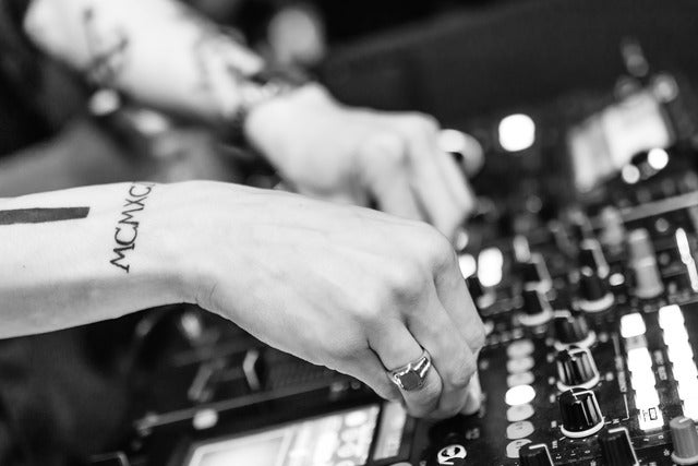 Armand Van Helden - Stage Access Upgrade Pass (ticket not included)